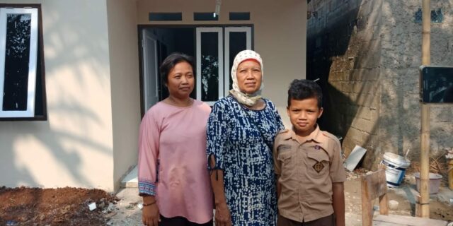 Program Bedah Rumah Polres Tangsel, Ibu Mamah : Alhamdulilah Rumah Saya Sudah Layak Di Huni
