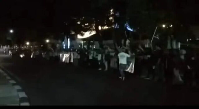 Relawan Jokowi-Ma'ruf Long March Menyambut Pengambilan Nomor Urut