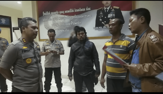 Warga Buaran Tangerang Selatan Tolak Santunan Bermuatan Politik #2019Gantipresiden