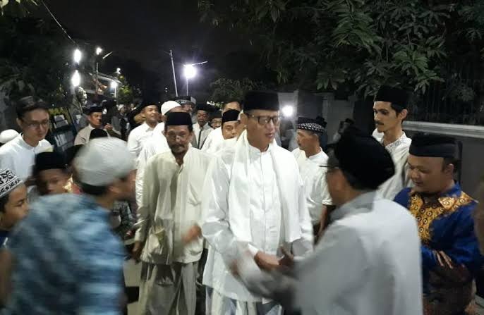 Sebelum Bertolak Menuju Medan Menghadiri MTQ XXVII, Gubernur Banten Takziah Ke Kyai Makmun