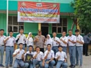 Sambang Sekolah Kapolsek Minta Pelajar Kejar Prestasi