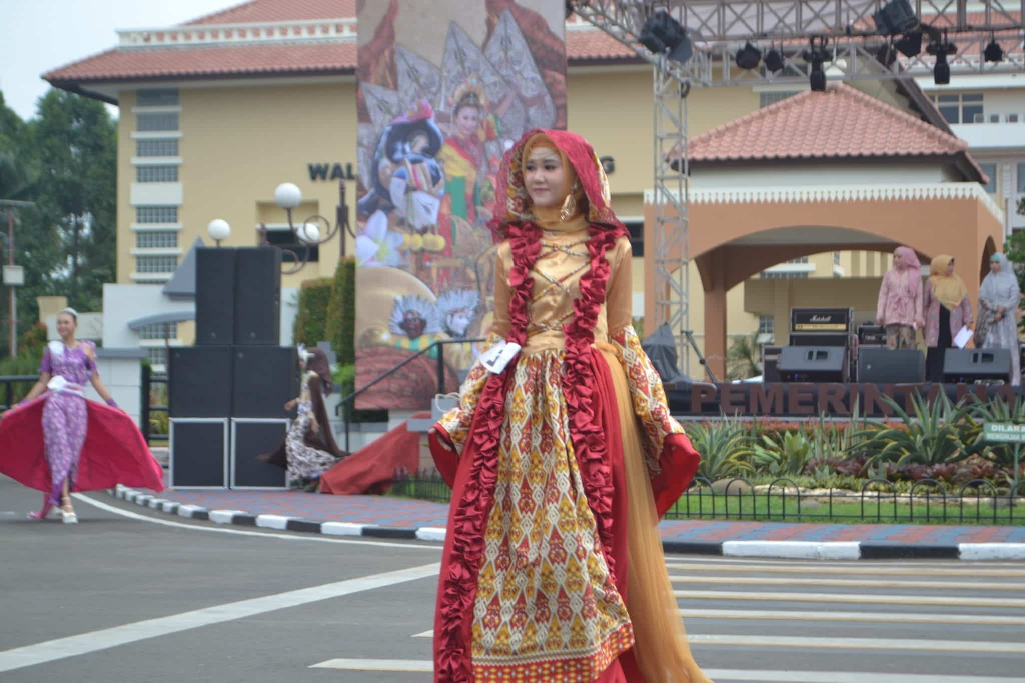 Ada Lomba Fashion Design Batik di Festival Budaya Nusantara 2 Kota Tangerang