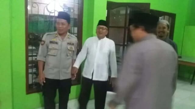 Silaturahmi Polsek Karawaci, Wakapolsek : Lapor Polisi Jika Ada Gangguan