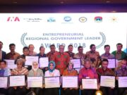 Airin Raih Walikota Entrepreneur Award 2018 Kategori Investasi