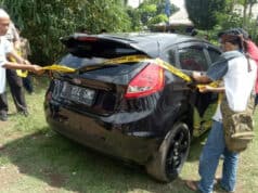 Waspada, 2 Bocah Terjebak Dalam Mobil Parkir 1 Tewas