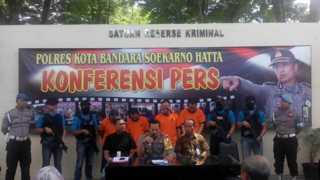 Polisi Bongkar Sindikat pencurian Barang Milik PT. Garuda Indonesia