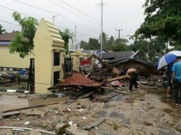 Gempa dan Tsunami Di pantai Anyer Banten