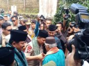 Dikalungkan Sorban, Kapolri dan Panglima TNI Kunjungi Ponpes Kananga