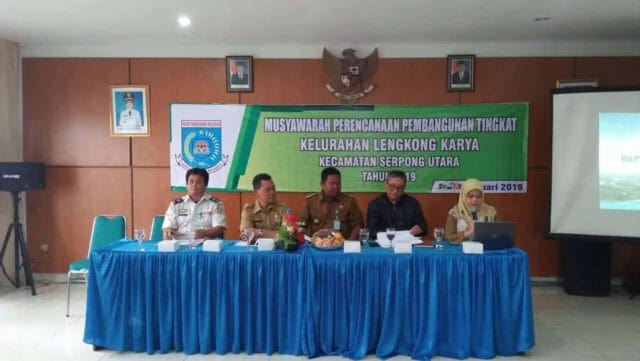 Warga Antusias Hadiri Musrenbang Kelurahan Lengkong Karya