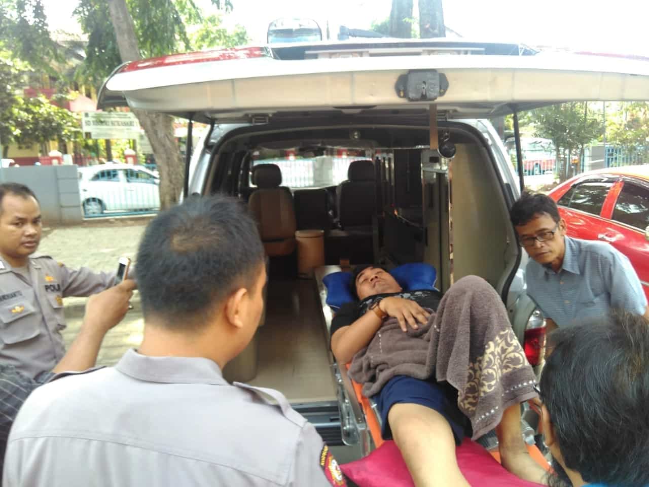 Kelelahan, Ketua PPK Tangerang Dilarikan ke Rumah Sakit