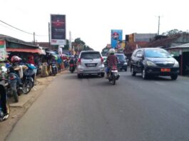 Pasca Perbaikan Oleh PUPR Provinsi Banten Jalan Depan Pasar Baros Mulai Lancar