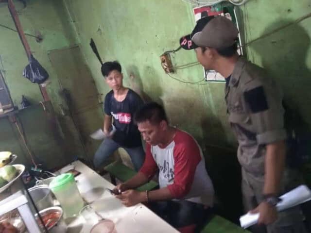 Makan Saat Puasa, Romli Ditegur Satpol PP Kota Akhlakul Karimah