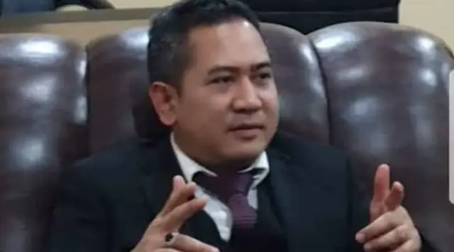 Laporan Dugaan Korupsi Anak WH ke Polisi, Pengacara: Difitnah! Laporan Dugaan Korupsi Anak WH ke Polisi, Pengacara: Difitnah!