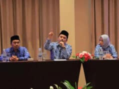 Dana Hibah, Arief Minta OPD Manfaatkan Aplikasi Saba Kota Dana Hibah, Arief Minta OPD Manfaatkan Aplikasi Saba Kota
