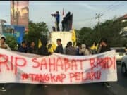 PMII Makassar Tuntut Keras Polisi dan Gelar Sholat Gaib Untuk Randy