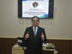 Teliti Pilgub Banten, Asep Ferry Bastian Jadi Doktor Pria Termuda di UNIS Tangerang Teliti Pilgub Banten, Asep Ferry Bastian Jadi Doktor Pria Termuda di UNIS Tangerang