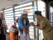 Arief Sambut Kedatangan Jamaah Haji Asal Kota Tangerang di Bandara Soetta