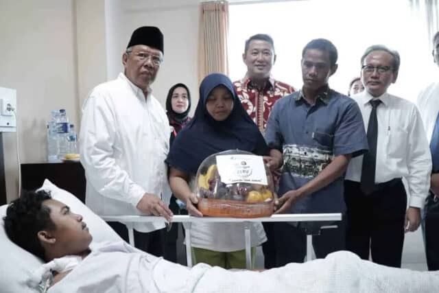 Hari Pelanggan, Bang Ben dan Direksi BPJS Ketenagakerjaan Berikan Santunan