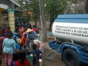Kemarau, HMI dan PDAM TKR Kabupaten Tangerang Salurkan Air Bersih di Rajeg