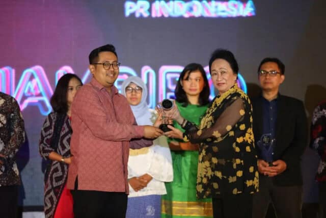Corcom Elnusa Petrofin Raih Penghargaan Insan PR Indonesia 2019
