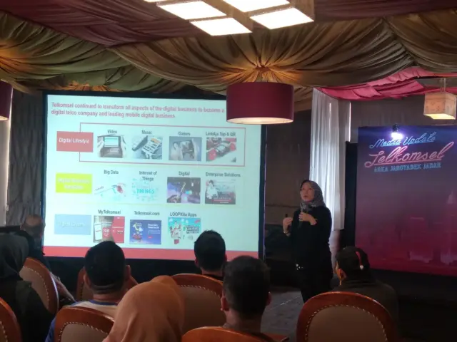 Telkomsel Jabotabek-Jabar Kontribusi Pertumbuhan Hampir 30 Persen Telkomsel Jabotabek-Jabar Kontribusi Pertumbuhan Hampir 30 Persen