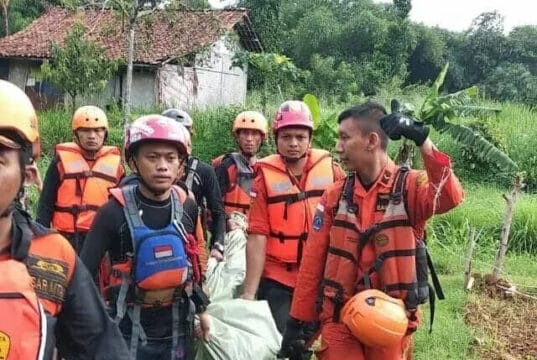 Bocah Tenggelam Di Ciputat Ditemukan Tim SAR Gabungan