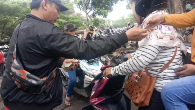 Parkir Liar di Area Gemilang Tangerang Festival Dikeluh Warga