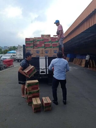 Warga Korea Bersama Jaring 426 KODIM 0506/Tgr, Salurkan Bantuan Untuk Korban Banjir