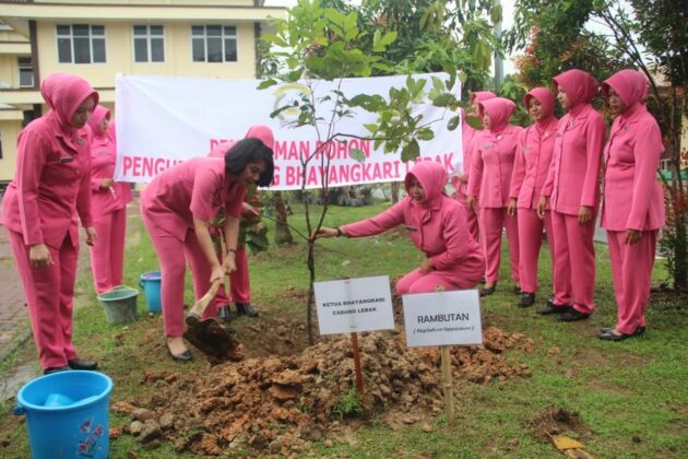 Program Polri Peduli Penghijauan, Polres Lebak Tanam 150 Pohon