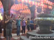 Melihat Perayaan Malam Imlek di Vihara Nimmala Boen San Bio
