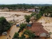 Wakaf Uang Sebagai Alternatif Revitalisasi Bencana Banjir di Lebak