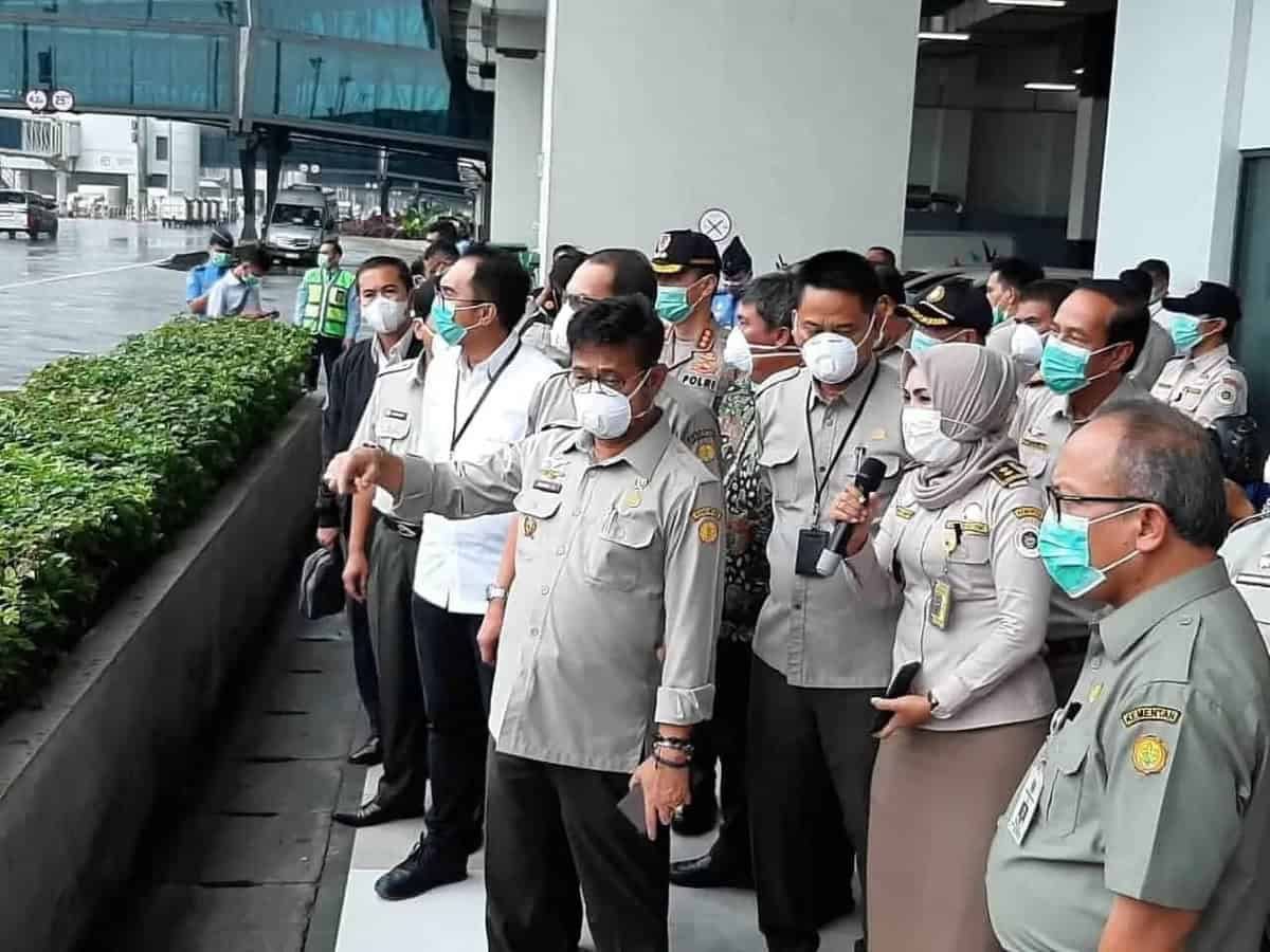 Virus Korona Menteri Pertanian Cek Produk Dan Karantina Hewan Di