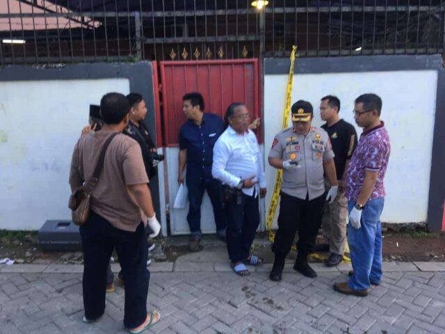 Suami Tikam Istri di Periuk Tangerang, Polisi Olah TKP Usut Motif Pelaku