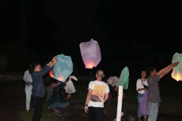 Wisata Ke Pantai, Tim Marcomm Xuping Jewelry Berharap Jadi Lebih Baik