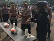 Cegah Corona, Polretro Tangerang Kota Gerakan Cuci Tangan Massal