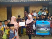 Saung Inggris Kangguru Pandeglang Gelar Baksos Peduli Korban Wabah Covid -19