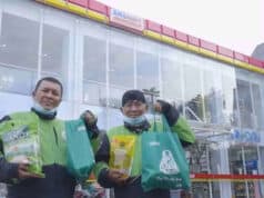 Salurkan Bantuan, Alfamart Berbagi Voucher Sembako Untuk Ojol Salurkan Bantuan, Alfamart Berbagi Voucher Sembako Untuk Ojol