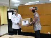 Paramount Land Serahkan 8.000 Paket Sembako ke Bupati Tangerang