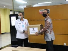 Paramount Land Serahkan 8.000 Paket Sembako ke Bupati Tangerang Paramount Land Serahkan 8.000 Paket Sembako ke Bupati Tangerang