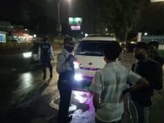Belasan Kendaraan Pemudik Putar Balik di Check Poin Kebon Nanas