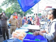Tutup Jalan dan Trotoar, PKL di Pasar Anyar dan Sipon Ditertibkan