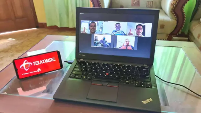 Telkomsel Hadirkan Layanan CloudX for School Telkomsel Hadirkan Layanan CloudX for School