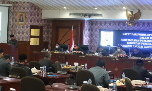 Rapat Paripurna DPRD, Ini Jawaban Wali Kota Terkait Tiga Raperda Kota Tangerang
