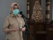 Airin Minta Pembagian Daging Kurban Langsung Ke Rumah Warga
