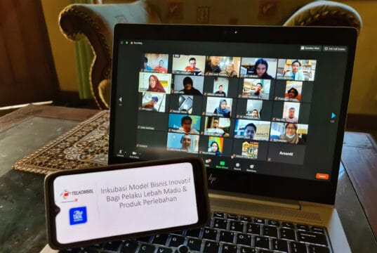 Telkomsel Bantu Program Inkubasi Bisnis Inovatif Perlebahan Telkomsel Bantu Program Inkubasi Bisnis Inovatif Perlebahan