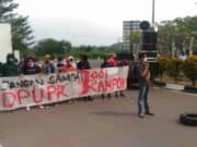 Soal Proyek Di DPUPR Banten, Masa GBB Geruduk Kantor Gubernur dan DPRD Banten