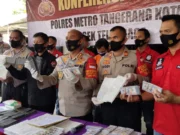 Polisi Bekuk Sindikat Pembuat Uang Palsu Dollar Amerika di Tangerang