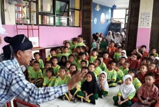 Hari Anak Nasional 2020, Budi Euy Luncurkan Lagu Aku Suka Dongeng Hari Anak Nasional 2020, Budi Euy Luncurkan Lagu Aku Suka Dongeng