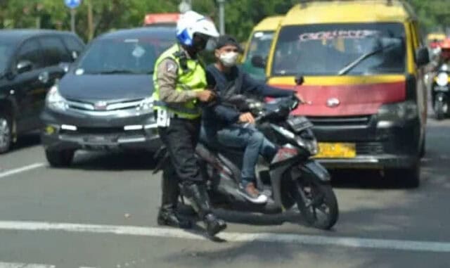 Patuhi Aturan Lalulintas, Pelanggar Kasat Mata Akan Ditilang Secara Mobile