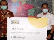 Untuk Masyarakat Kota Tangerang, IKEA Serahkan 1.500 Paket Sembako ke Wali Kota